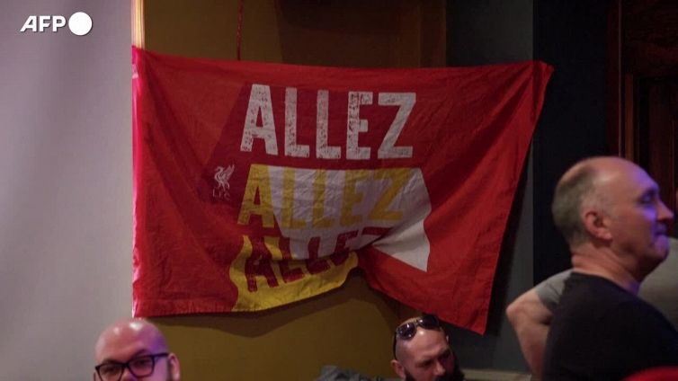 Champions League, le reazioni dei tifosi del Liverpool in un pub vicino ad Anfield