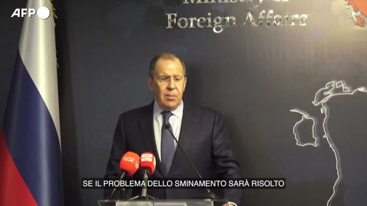 Lavrov: "Se l'Ucraina smina i porti, ok al passaggio delle navi con grano"