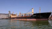 Nave cargo italiana Tzarevna bloccata a Mariupol: cosa rischia