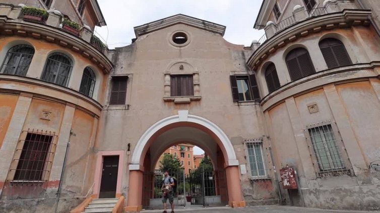 Trovato morto in casa a Roma l'attore Roberto Brunetti, "Er Patata"