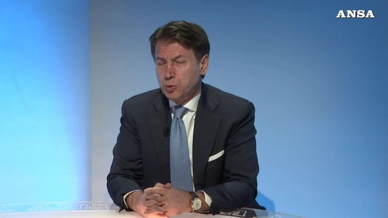 Ucraina, Conte: "Si' a sanzioni ma con energy fund. Basta armi a favore del dialogo"