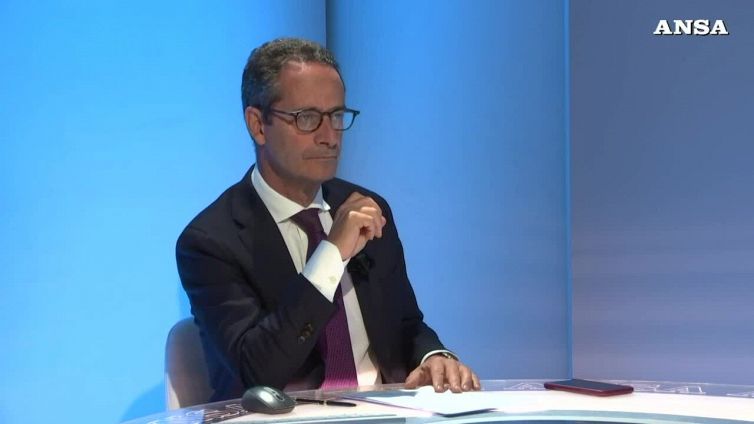 Conte: "Salario minimo in questa legislatura"