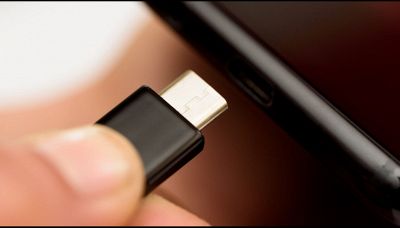Caricatore batterie universale: cosa cambia
