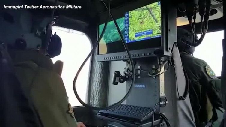 Elicottero disperso in Appennino, ricerche al confine tra Emilia e Toscana