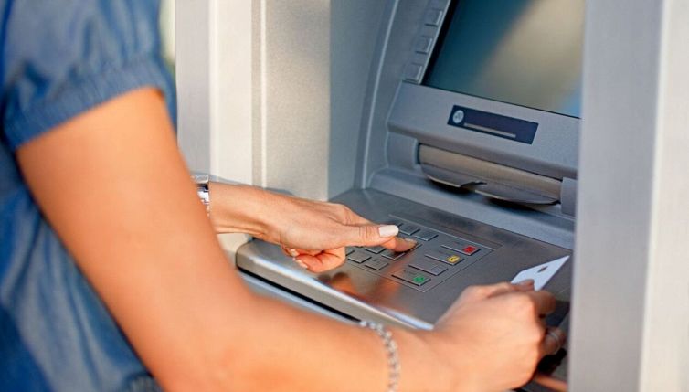 Tagli al personale, una grande banca chiude filiali in tutta Italia