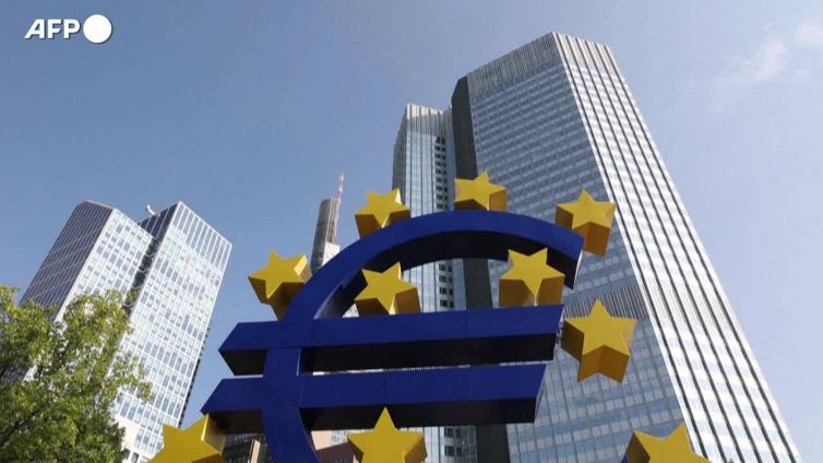 La mossa della Bce preme sull'Italia. Franco: "Evitare shock"