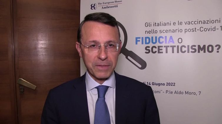 Vaccini: 9 italiani su 10 favorevoli a farli in farmacia