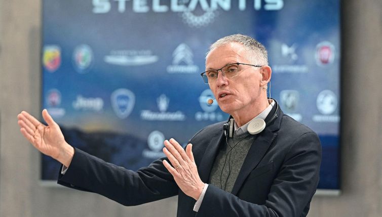 Crisi dei microchip: si ferma un altro grande stabilimento