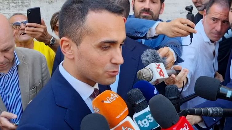 Di Maio: "Non si puo' attaccare il governo un giorno si' e uno no"