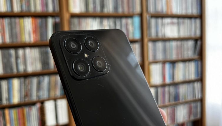 Uno Smartphone sotto i 300 euro: attenti ad Honor