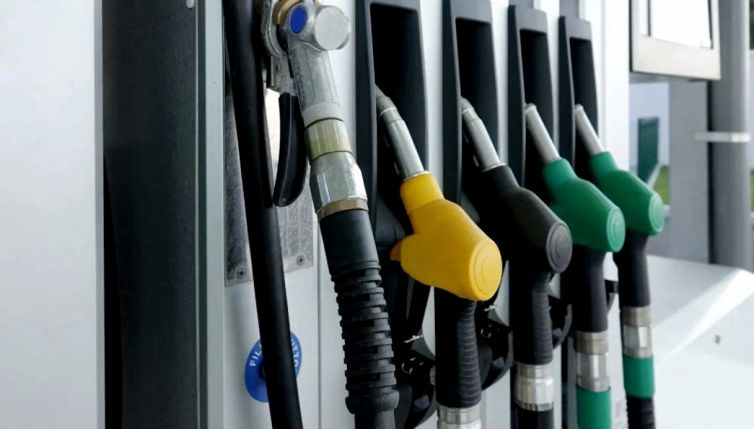 Caos al distributore Diesel, il prezzo abbassato per sbaglio