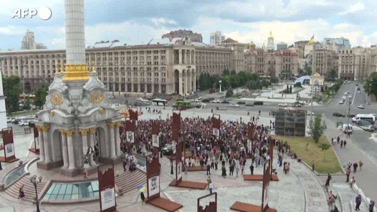Ucraina, Kiev: in piazza Maidan commemorazione dell'attivista ucciso a Izyum