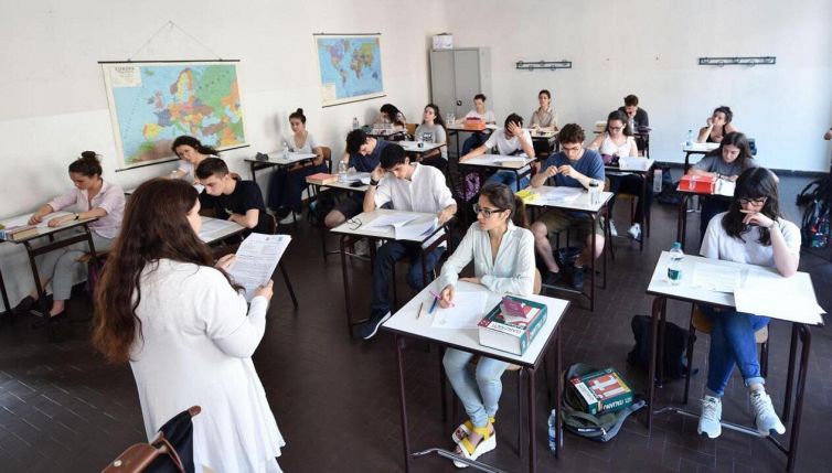 Maturità: le possibili tracce della prima prova