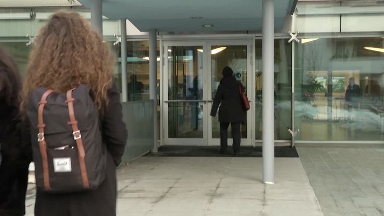 Riti e playlist, non solo studio per superare maturita'