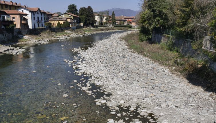 Multe spreco acqua, attento se la usi così. Dove sono i controlli