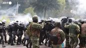 Ecuador, violenti scontri incessanti tra polizia e manifestanti