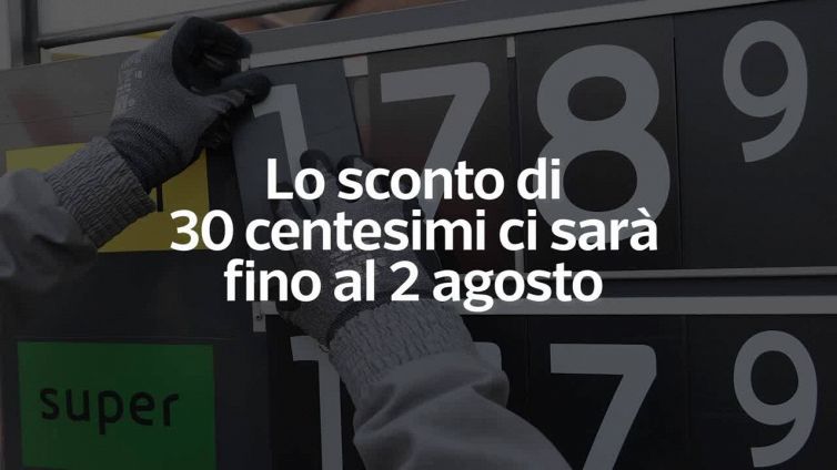 Sconto di 30 centesimi sui carburanti fino al 2 agosto