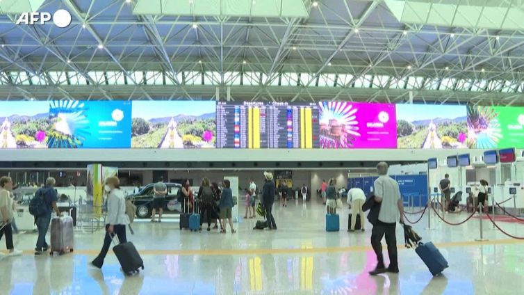 Sciopero aerei, pochi voli cancellati all'aeroporto di Roma