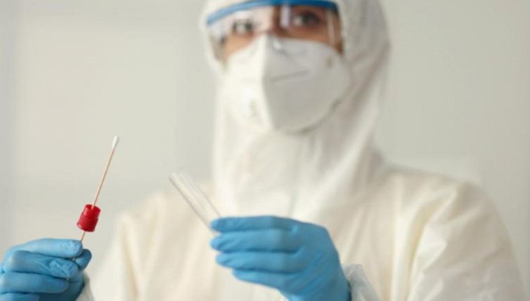 Omicron 5, cosa sappiamo sulla nuova variante e cosa succederà