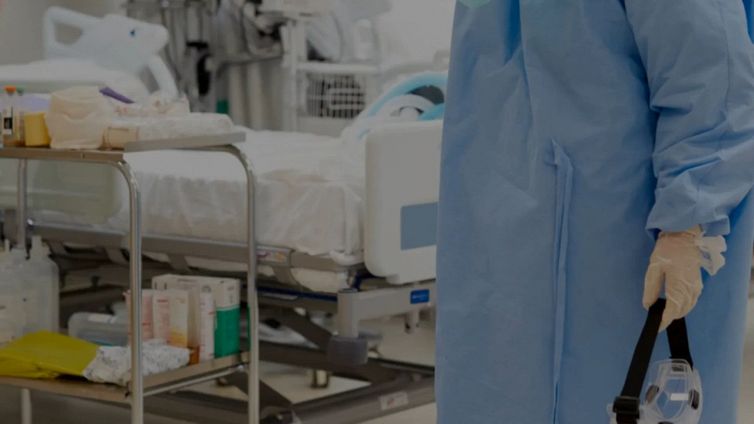 Barbara Balanzoni radiata dall’Ordine: il caso della dottoressa no vax