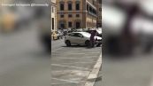 Livorno, una donna reagisce allo scippo e mette in fuga un uomo
