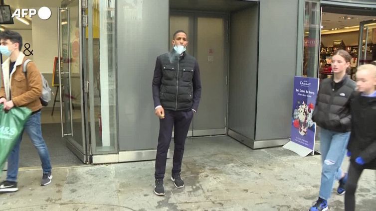 Bruxelles chiede lo stop alle sigarette elettroniche aromatizzate