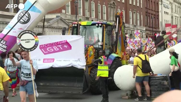 Pride, a Londra l'orgoglio Lgbtq: le immagini della manifestazione