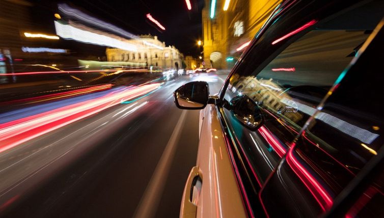 Nuovo obbligo UE sulle auto, cosa cambia dal 2024