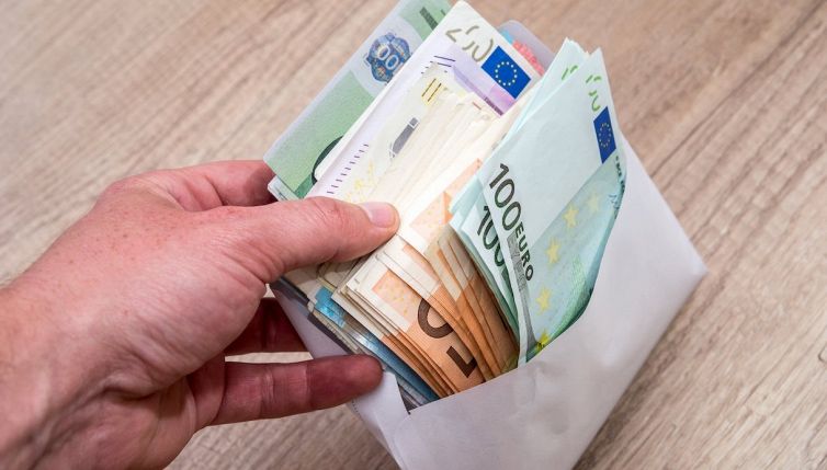 Reddito di base ai giovani: cos’è e come funziona