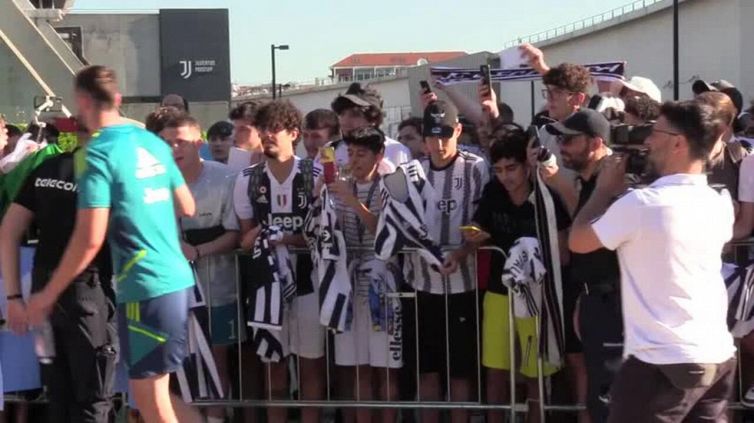 Juve, visite mediche per Gatti e Vlahovic