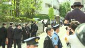 Shinzo Abe, l'arrivo del feretro nella residenza di Tokyo