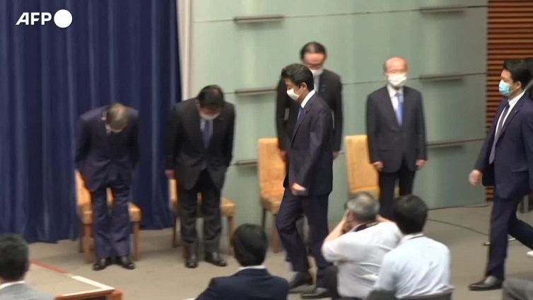 Abenomics e riarmo, l'eredita' di Shinzo Abe
