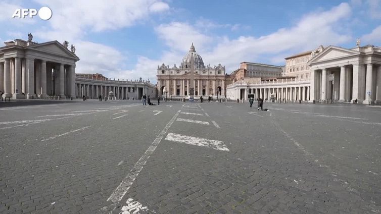 Papa Francesco: "Dio indichi la via per porre fine a questa folle guerra"