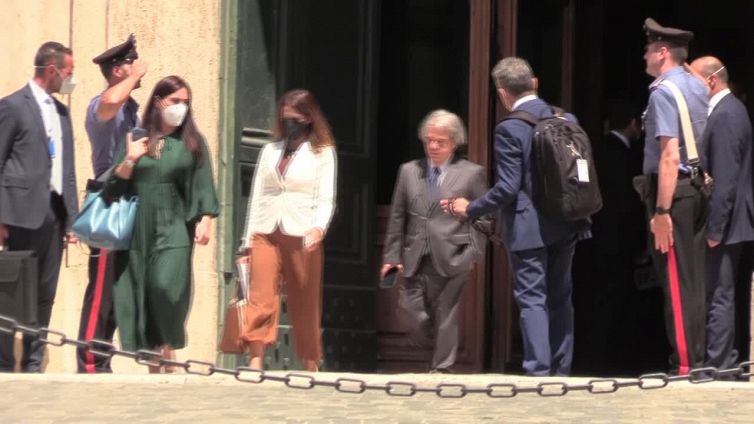 Mattarella lascia Montecitorio dopo la presentazione del rapporto INPS