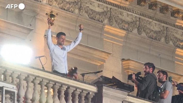 Djokovic accolto da re a Belgrado: "Fine carriera? Argomento proibito"
