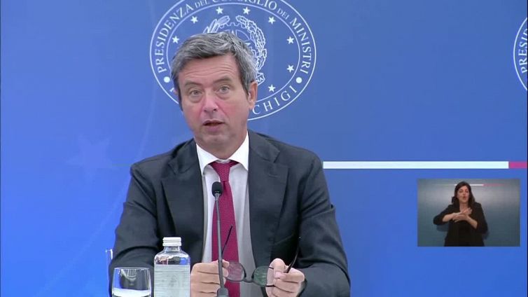 Orlando: "lavoriamo per legare salario minimo e contrattazione