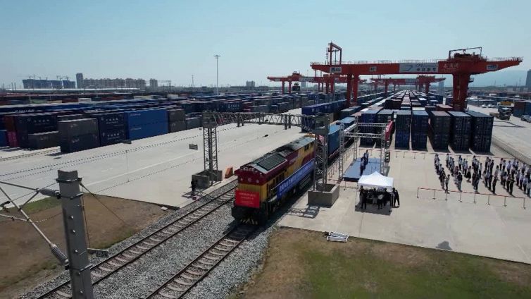 Cina-Europa: servizio treni merci di Xi'an incrementa le rotte