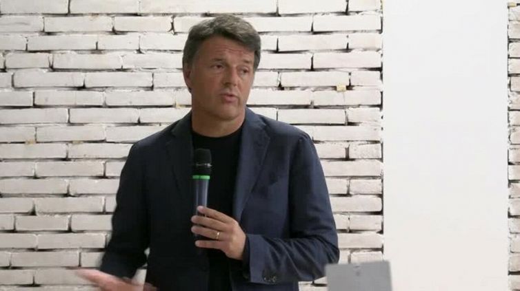 Governo, Renzi: "Conte clown a fine carriera che non fa più ridere"