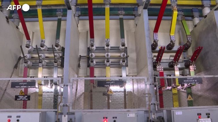 Prezzo elettricita' vola, 30 miliardi per imprese