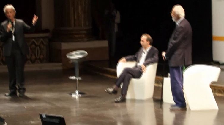 Morto Eugenio Scalfari, l'allegro omaggio di Benigni nel 2014