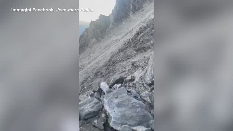 Cadono massi per la siccita', la Francia sconsiglia la salita al Monte Bianco