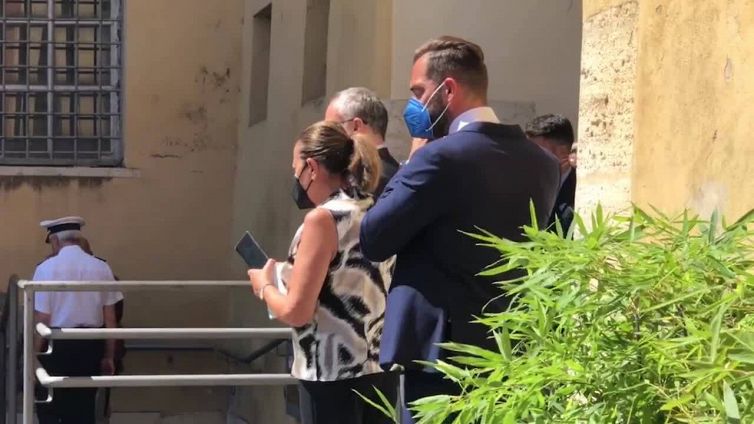 Scalfari, il feretro arriva in Campidoglio