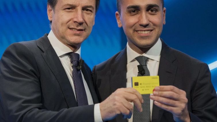 Reddito di cittadinanza a rischio: pronto il quesito abrogativo