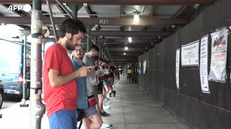 Vaiolo delle scimmie, in coda per il vaccino a New York