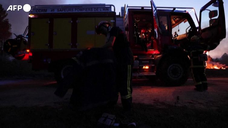 Francia, Gironda: i Vigili del fuoco ricorrono alla combustione controllata