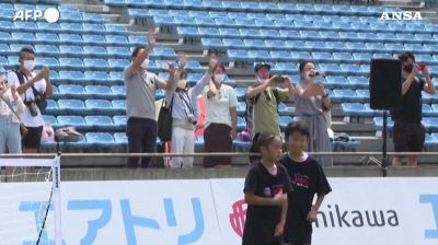 Tokyo, le star del Paris Saint-Germain in campo per un evento con i bambini