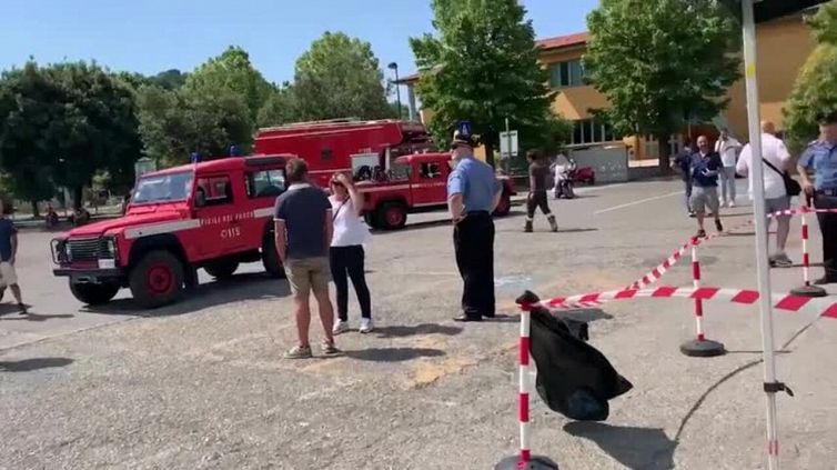Rogo boschi in Versilia, evacuate per precauzione alcune case