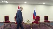 Vertice di Teheran, Erdogan fa attendere Putin davanti ai fotografi