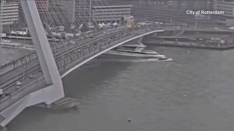 Schianto nel canale: taxi boat affondato dal battello turistico