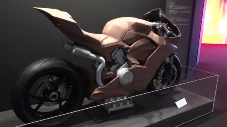 Ducati, tecnologia e design con un occhio puntato al futuro